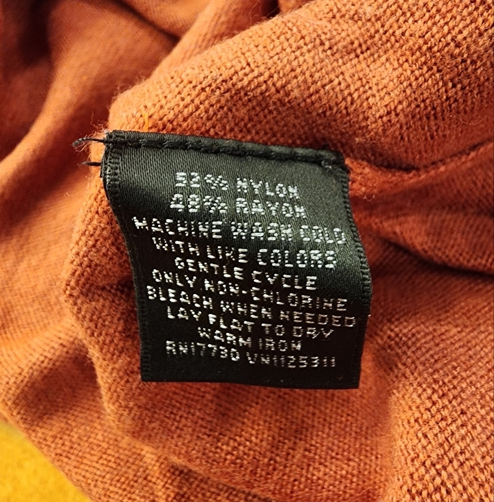 Mossimo Women's V-Neck Rust Sweater Size Large - Picture 4 of 7